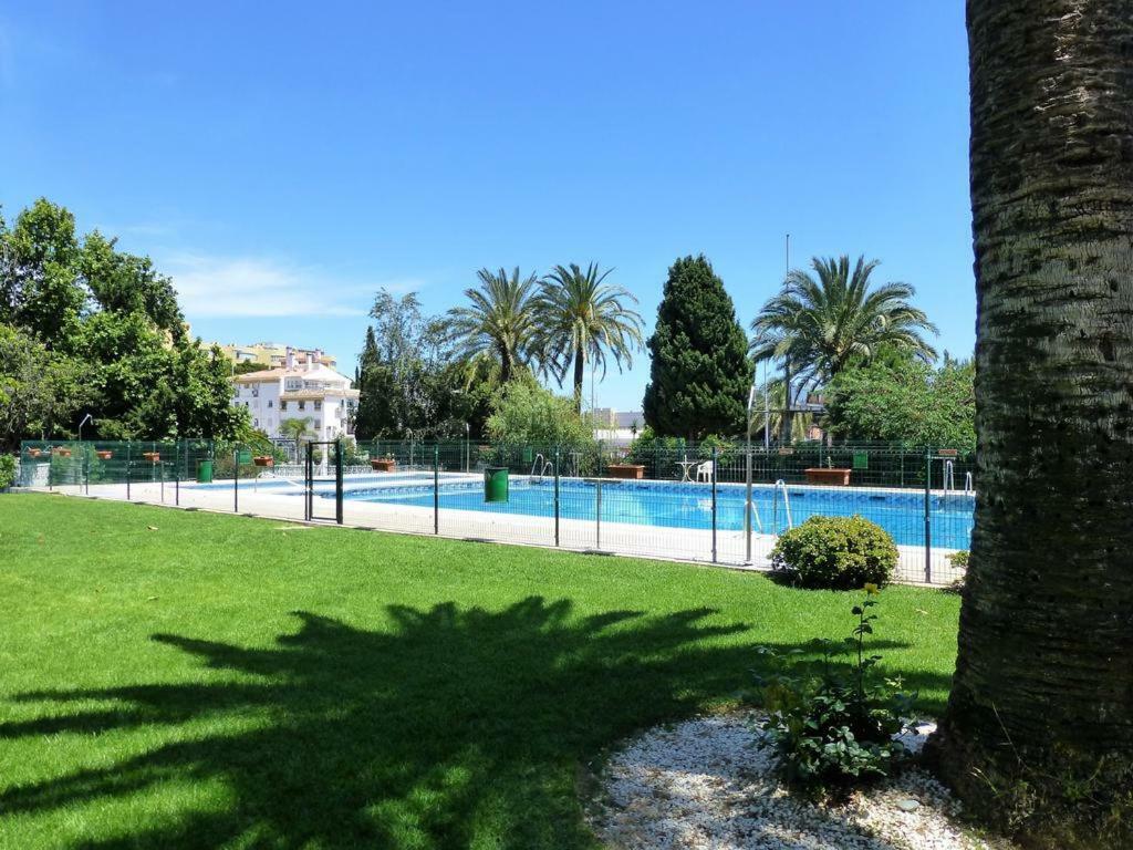Mar Del Sur Apartamentos- Piscina Y Playa - Parking Gratis Benalmádena Exteriör bild